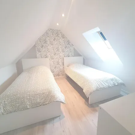 N4 Ideal Pro Au Calme Proche De アパート カンブレー